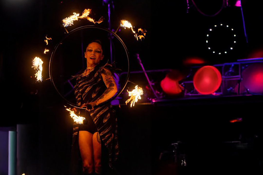 Fire Spinner: Jess Baroness